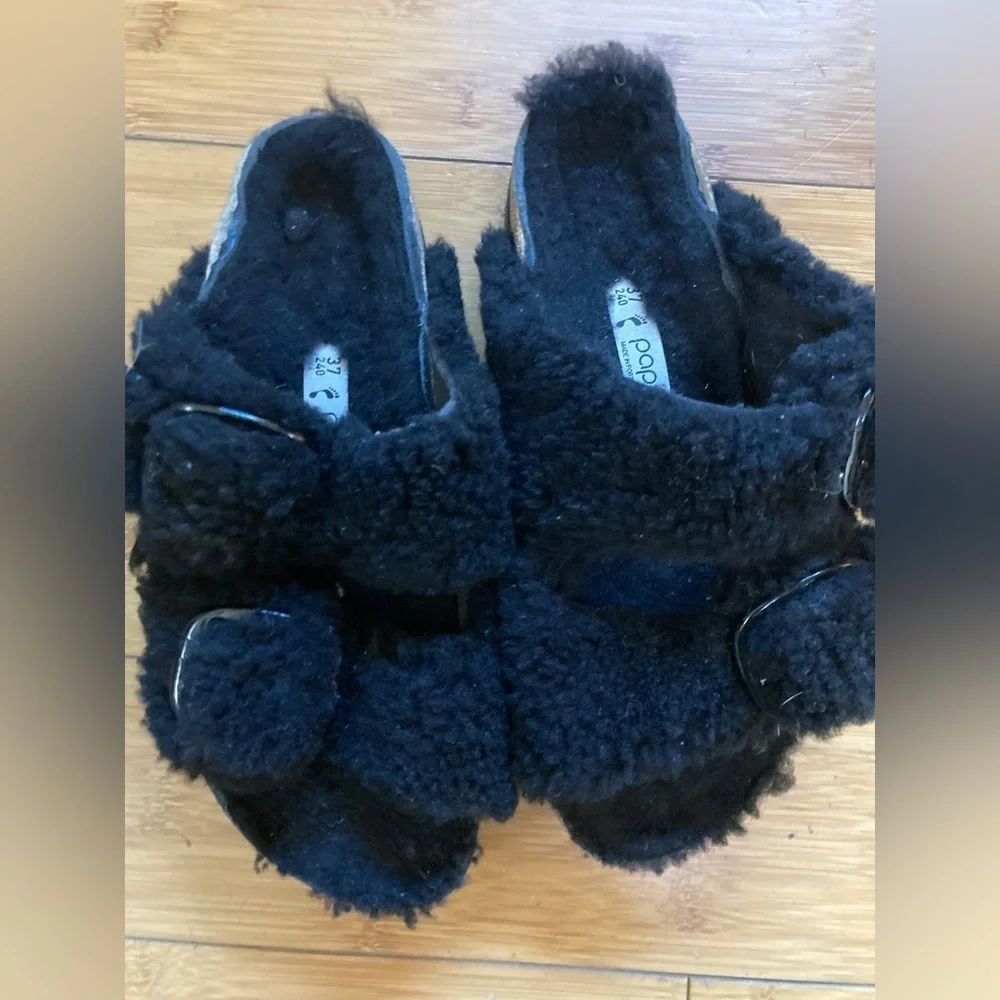 NEW Big Buckle Shearling